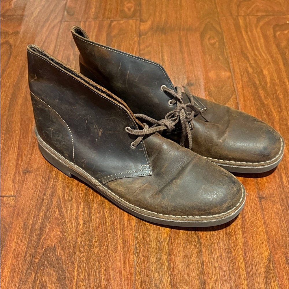 Clarks Men's Dark Brown Chukka Boots